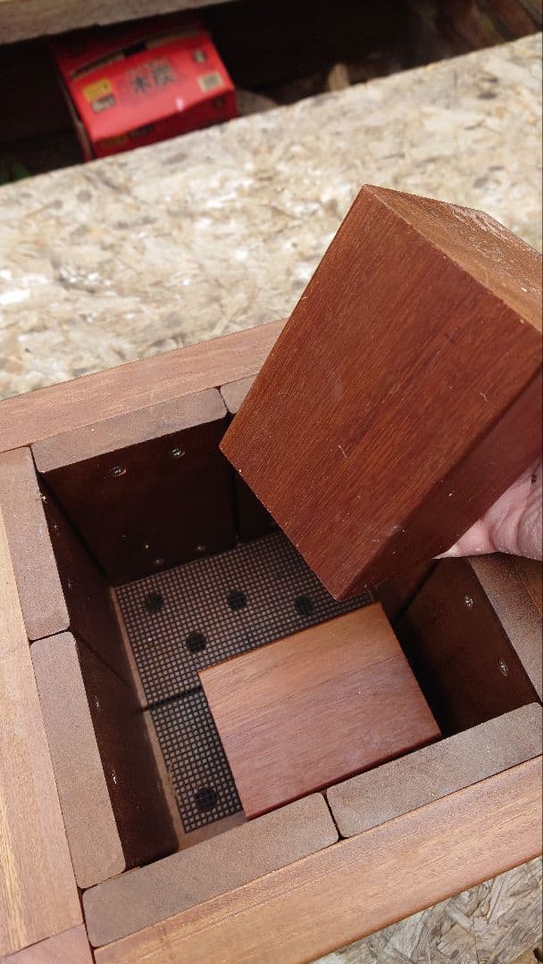 ハードウッドプランター