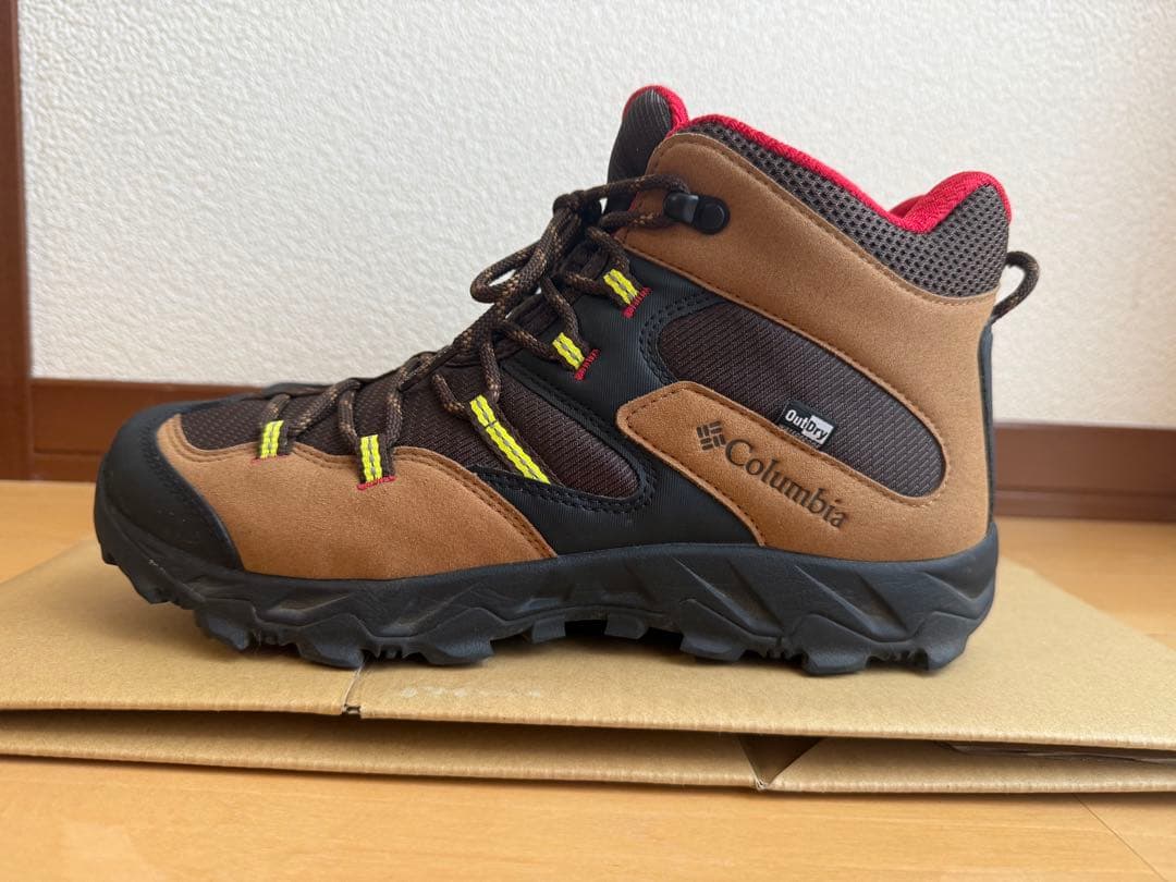 極美品*トレッキングシューズ Colombia SABER Ⅴ MID 26.0