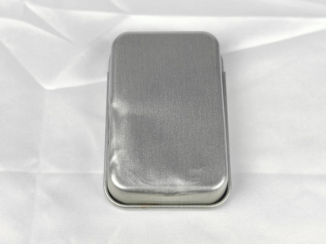 ZIPPO 限定品 クジラ 1995年9月製造 ピンズ付き 本体未使用 箱難あり ZIPPO 限定品 クジラ 1995年9月製造 ピンズ付き 本体未使用 箱難あり