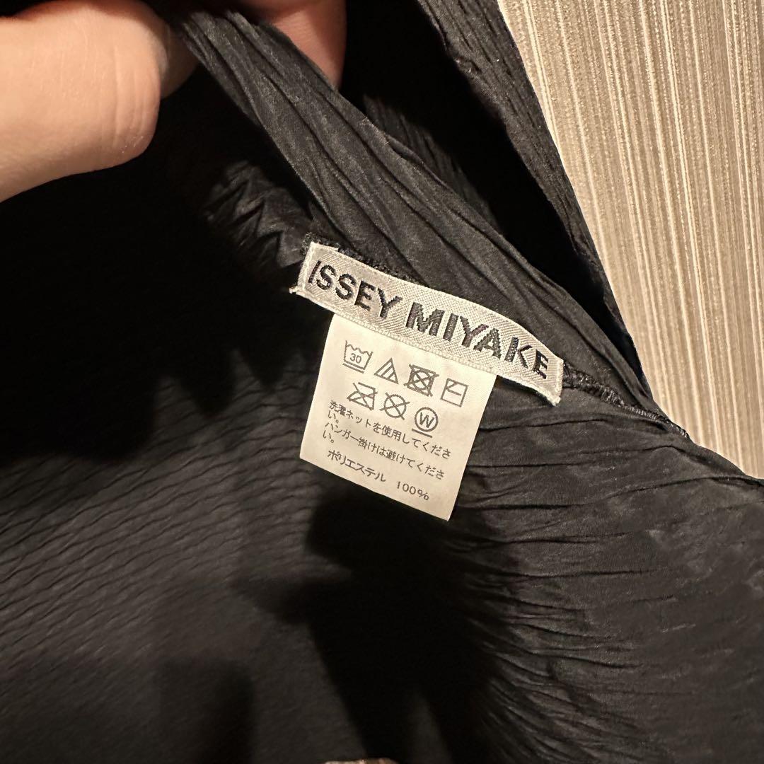 ISSEY MIYAKE トップス
