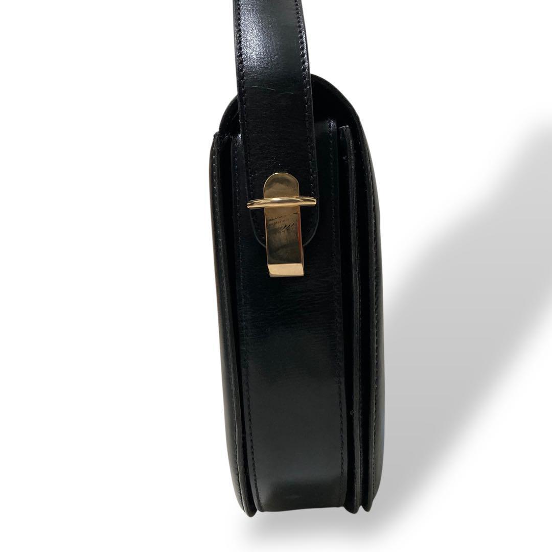 良品】バリー ワンショルダーバッグ レザー Bロゴ金具 ブラック