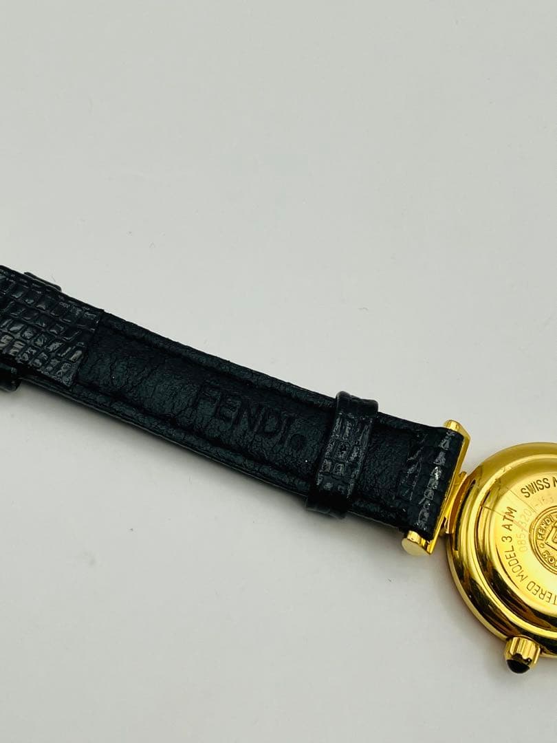 FENDI 320L クラシコ クォーツ腕時計 稼動 FENDI 320L クラシコ クォーツ腕時計 稼動