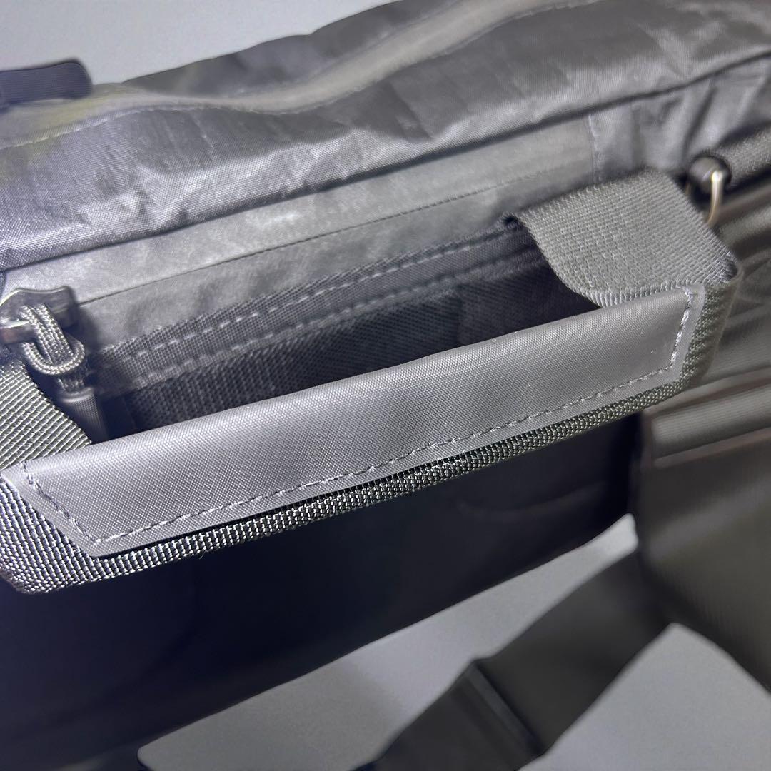 デサント × ディスピッチ SLINGPACK ダイニーマ使用 頑丈 軽量 防水 デサント × ディスピッチ SLINGPACK ダイニーマ使用 頑丈 軽量