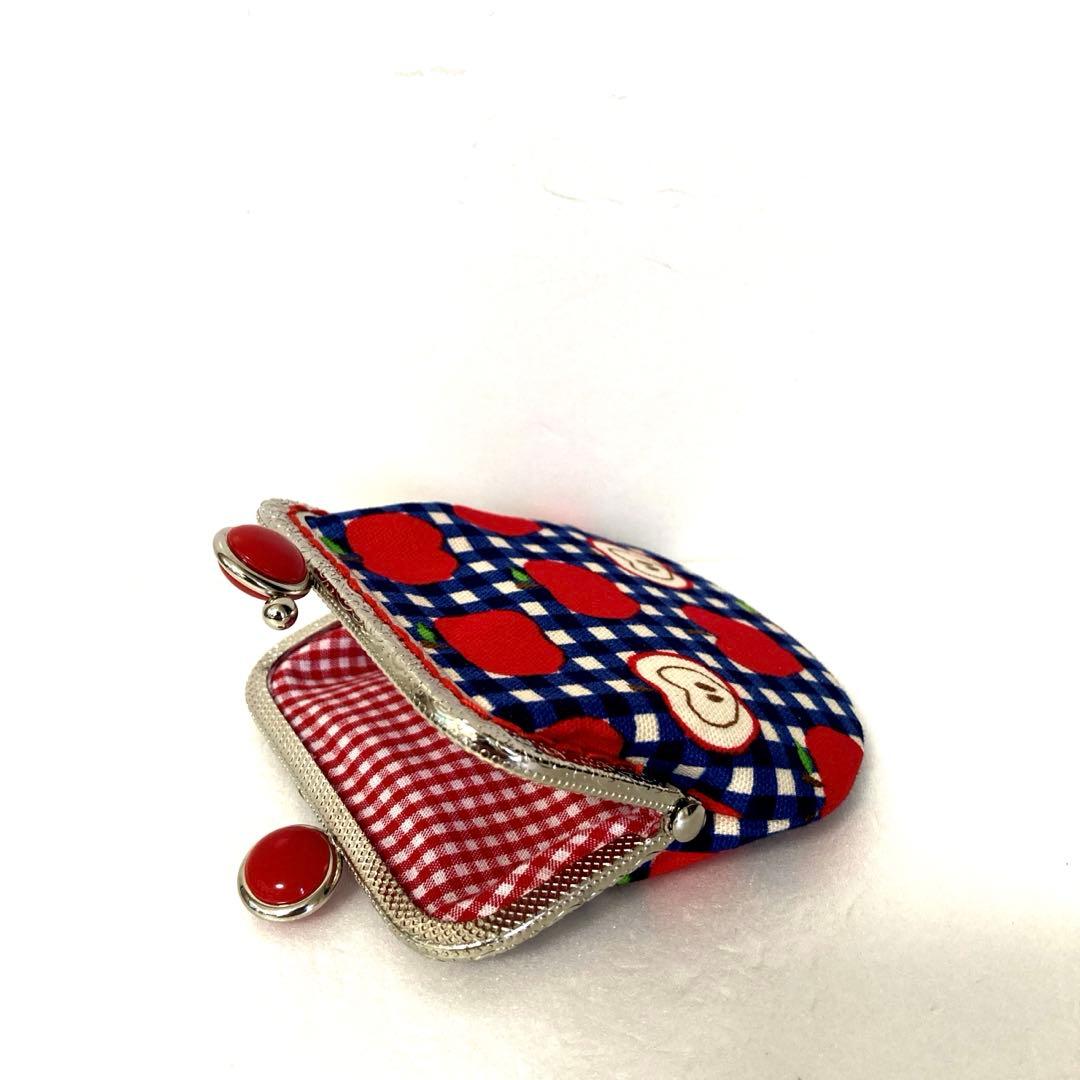 赤いリンゴとネイビーチェックのがま口(レッドマーブル玉/リンゴチャーム付)