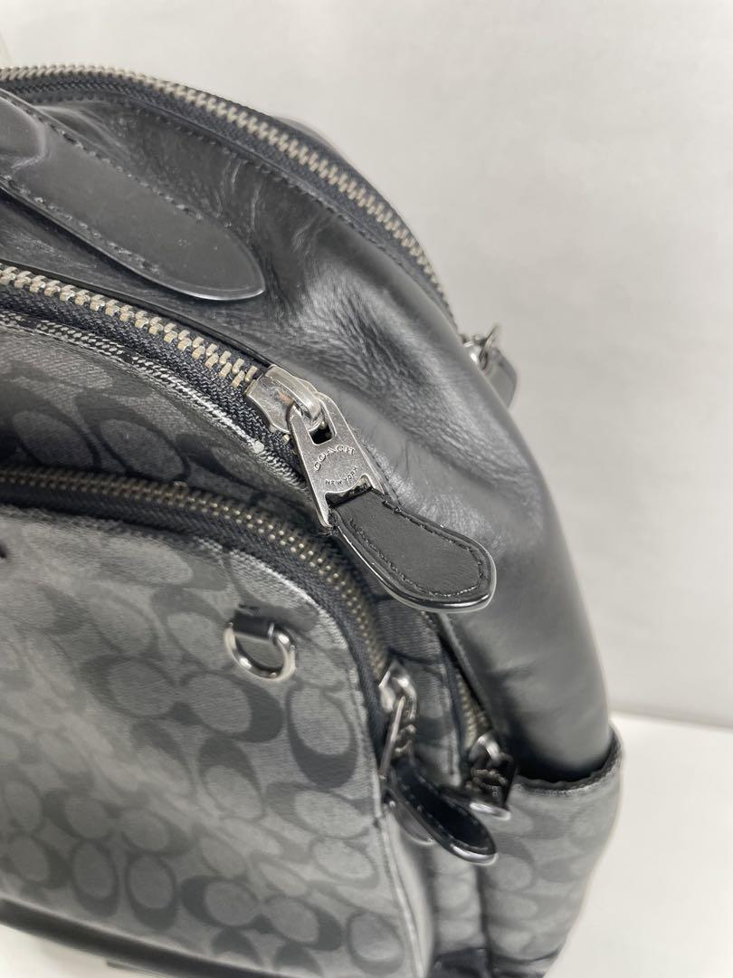 COACH グレー ロゴパターン リュック