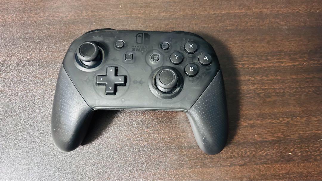 人気のクリスマスアイテムがいっぱい！ Switch Nintendo 青と赤 ※訳あり プロコン付バッテリー強化版 Nintendo Switch