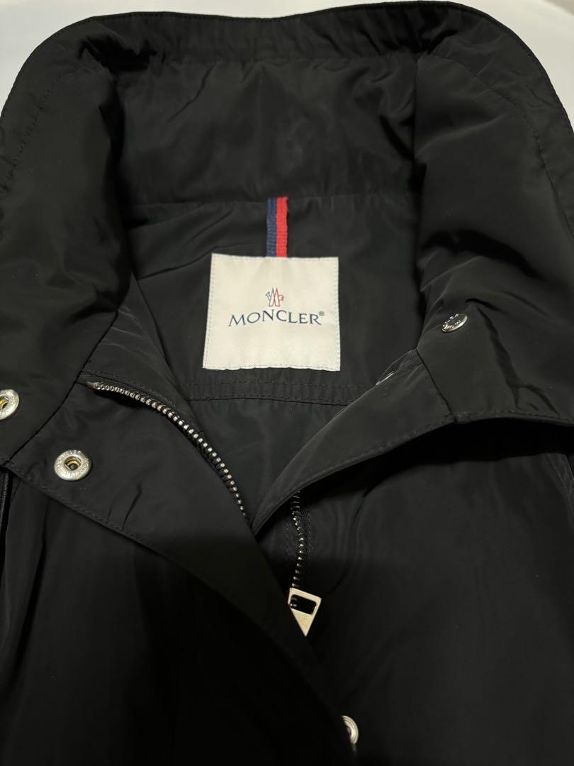 MONCLER】モンクレールフード付きジャケット