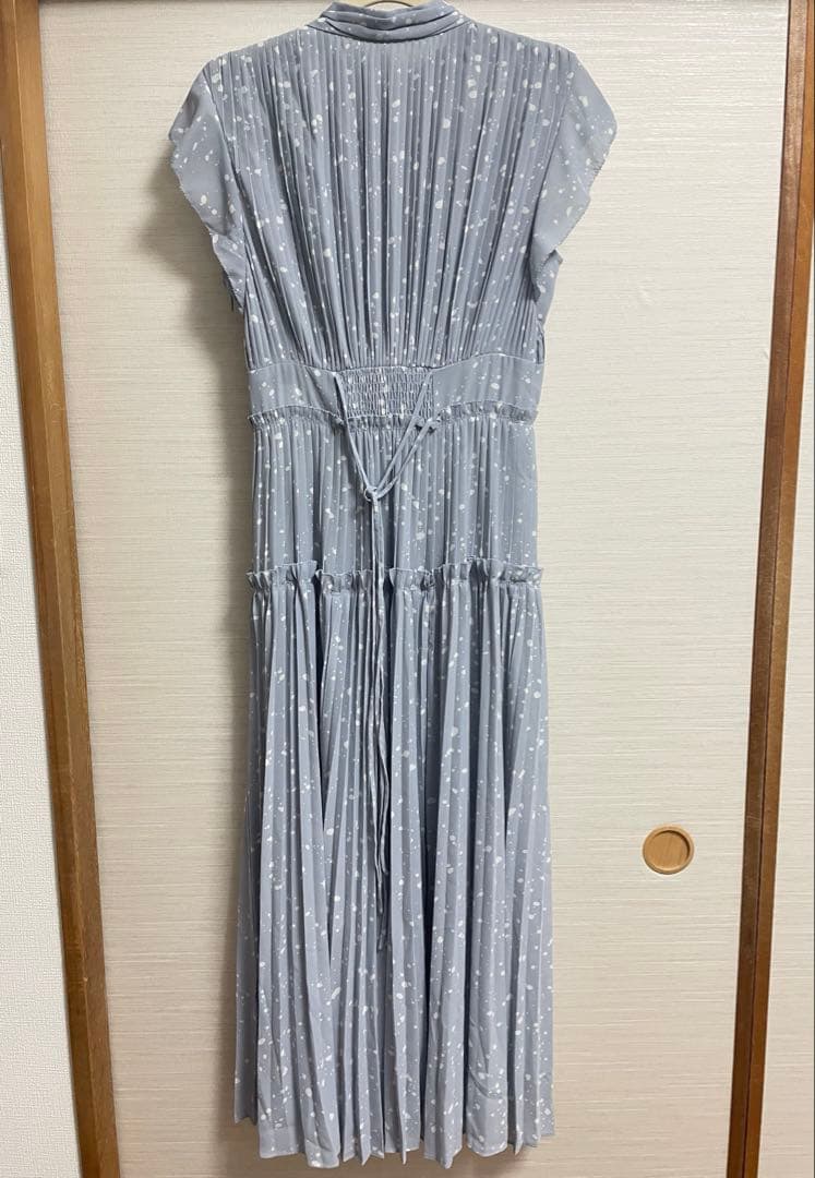 スナイデル プリーツロングワンピース LBLU
