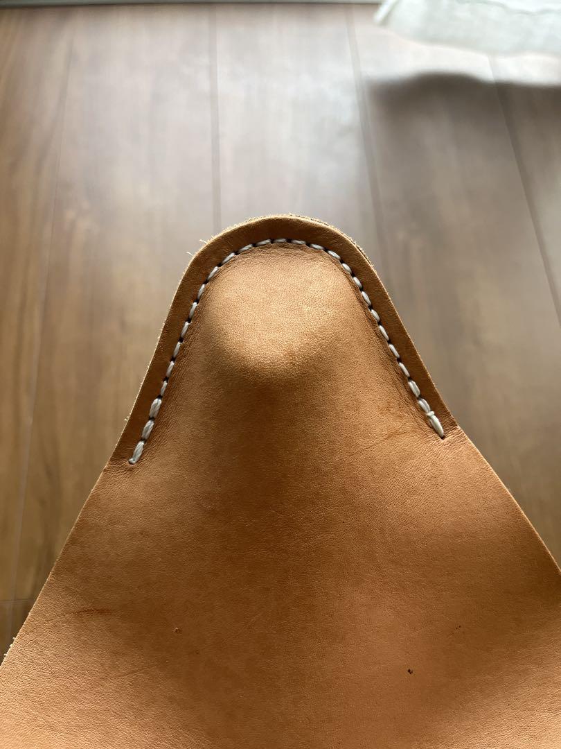 ヌメ革の折り畳み椅子 ROMO ロモ　sansa chair サンサチェアー