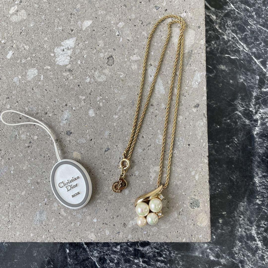 Dior ディオール フェイクパール ネックレス
