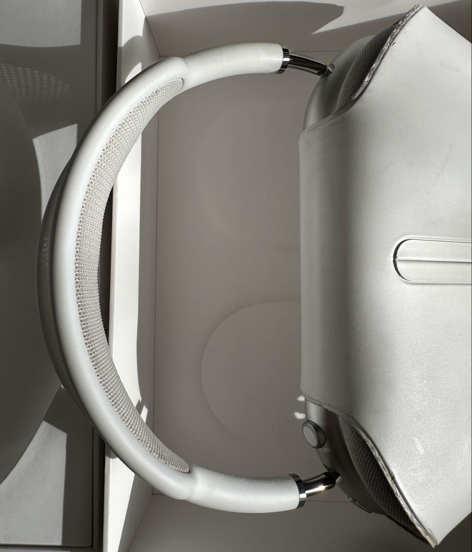 「とまさん専用」AirPods Max シルバー 本体 + Smart Case とまさん専用」AirPods Max シルバー 本体 + Smart Case - メルカリ