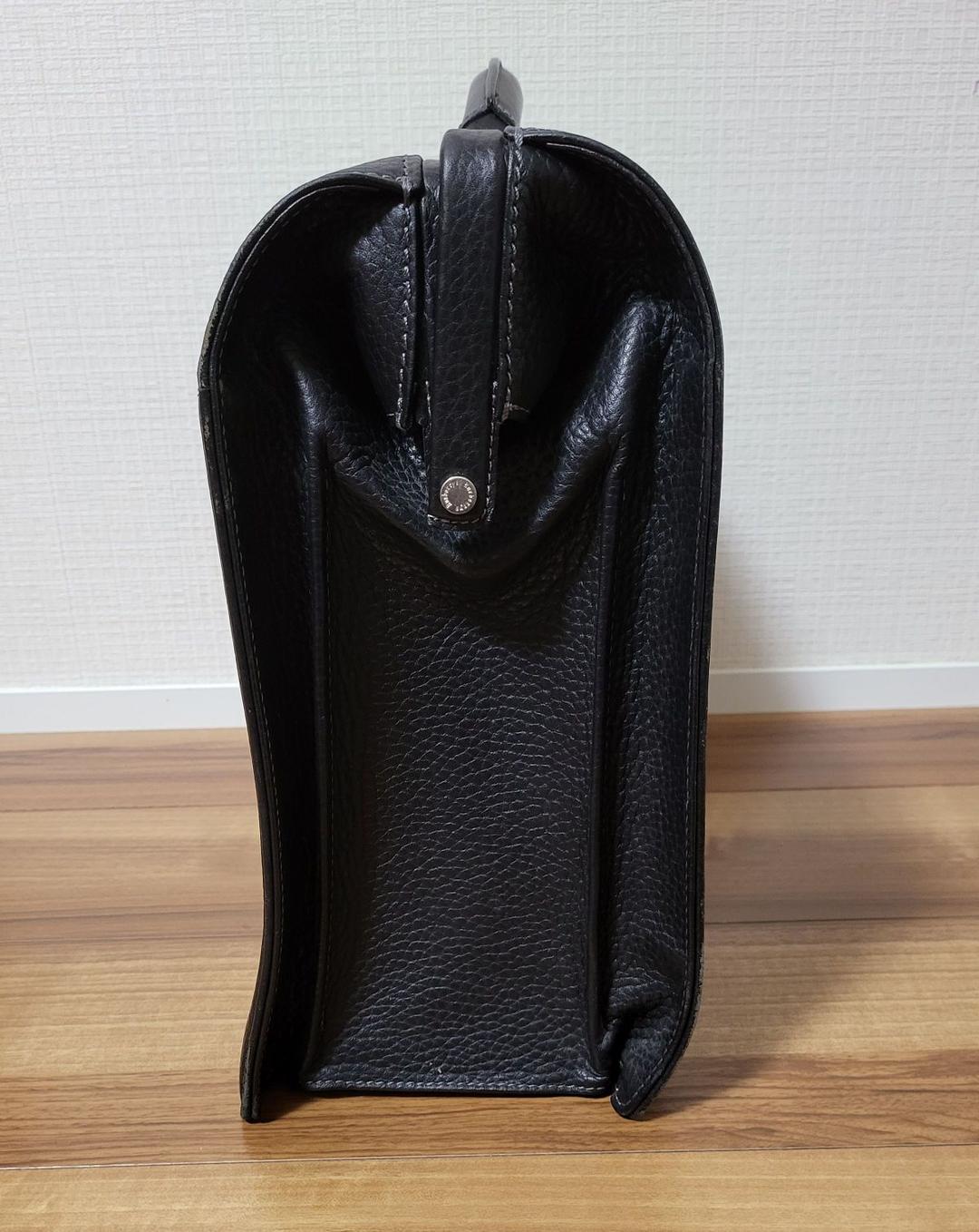 BURBERRYバーバリー ダレスバッグ ビジネスバッグ レザー黒 A4可 BURBERRYバーバリー ダレスバッグ ビジネスバッグ レザー黒 A4可