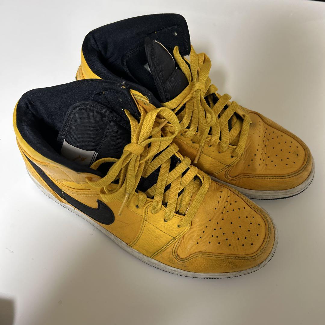 Nike イエロー/ブラック ハイカットスニーカー