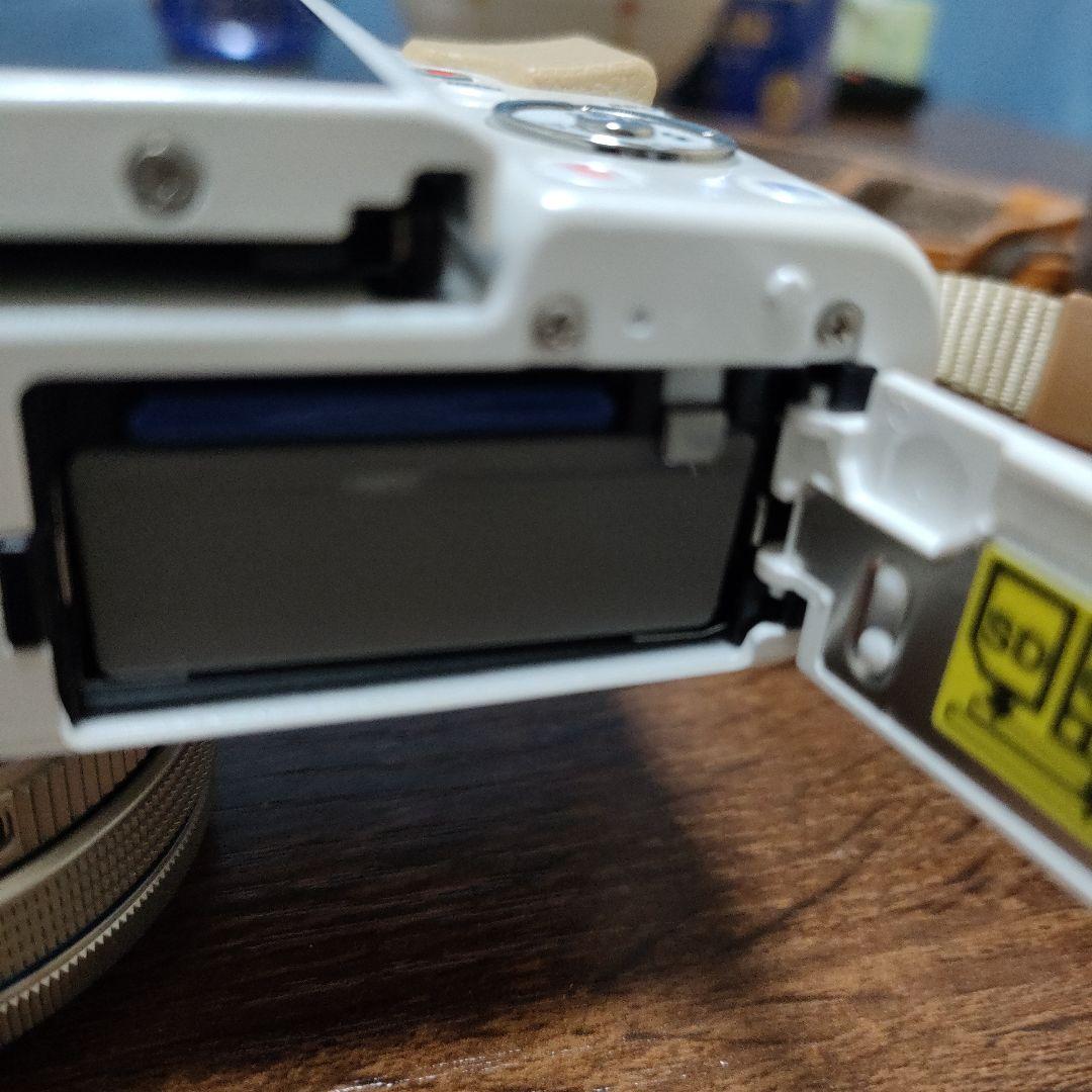 OLYMPUS PEN Light E-PL7 ミラーレス一眼