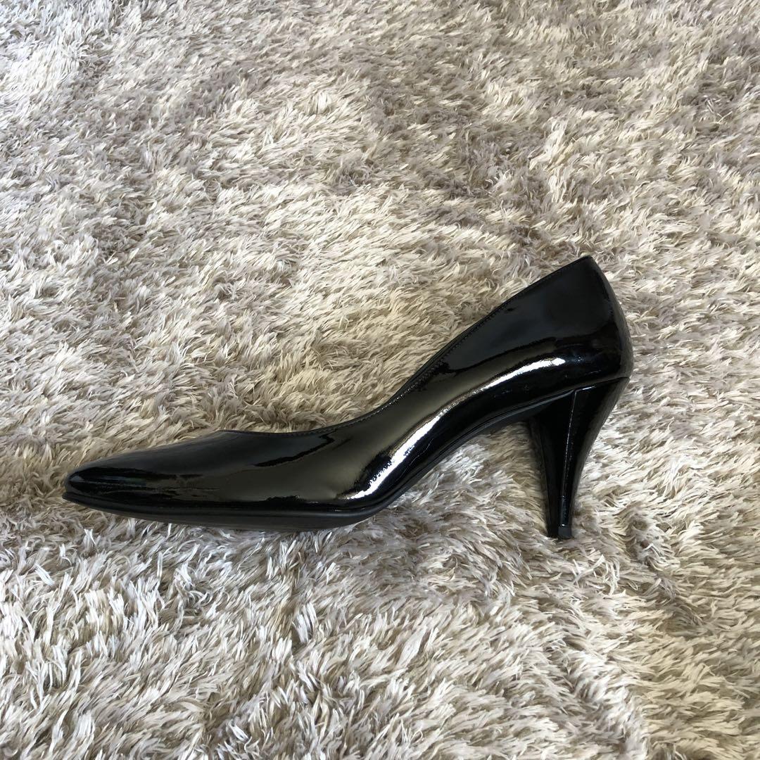 美品】DIANA ダイアナ エナメル ラウンドトゥ パンプス コーン