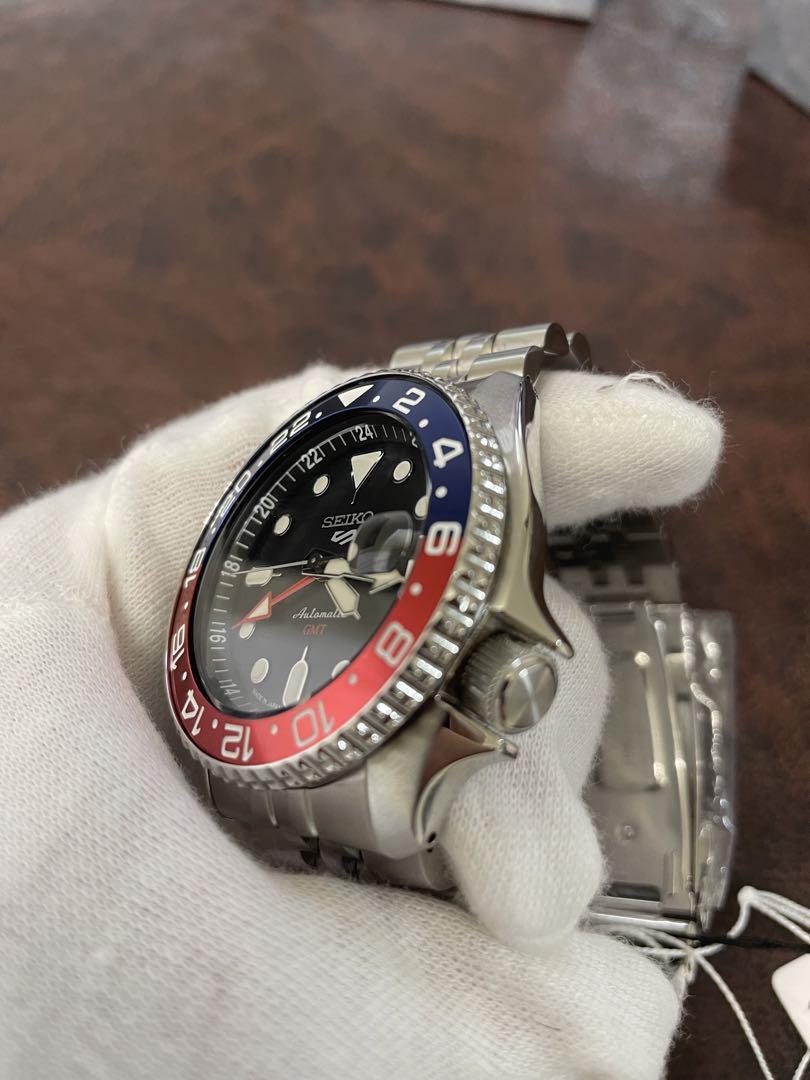 新品未使用ベゼル交換品　SEIKO  5スポーツ SKX GMT SBSC001