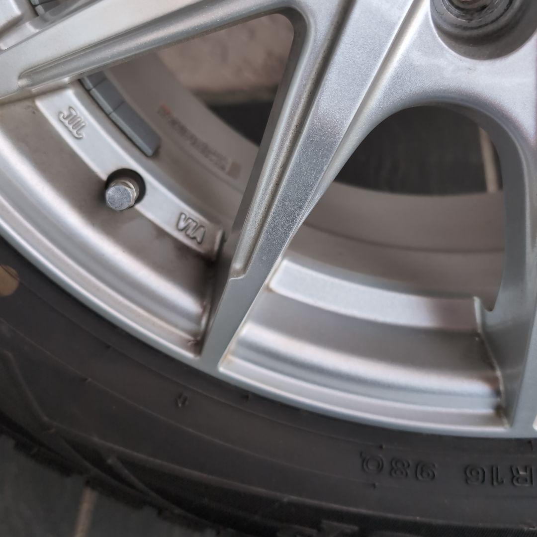 ストレンジャーアルミホイル215/65R16 980 5穴 スタッドレスタイヤ付 ストレンジャーアルミホイル215/65R16 980 5穴 スタッドレスタイヤ付