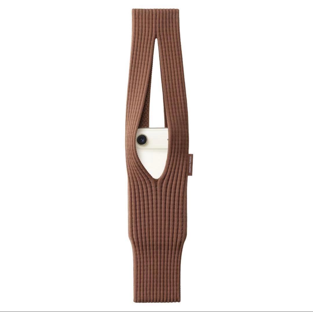 iPhone Pocket by ISSEY MIYAKE ショート シナモン