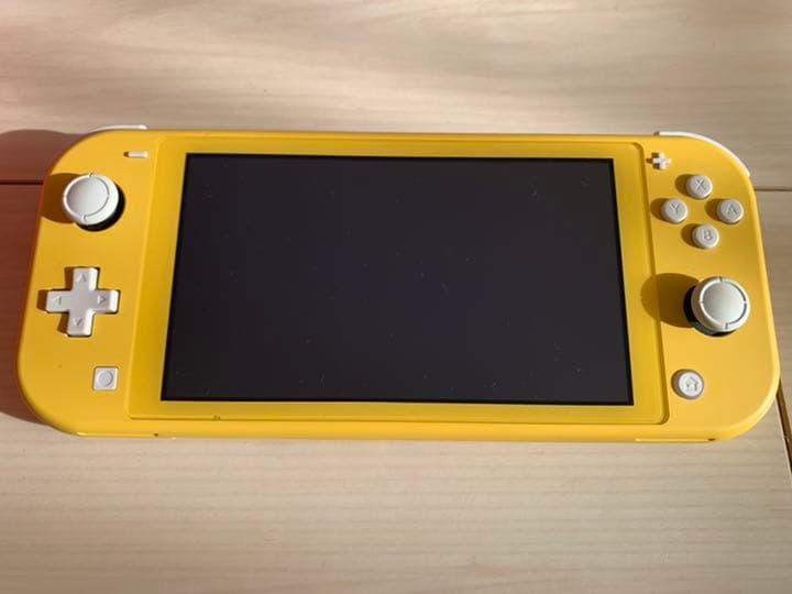 美品】Nintendo Switch Lite イエローu0026あつ森セット