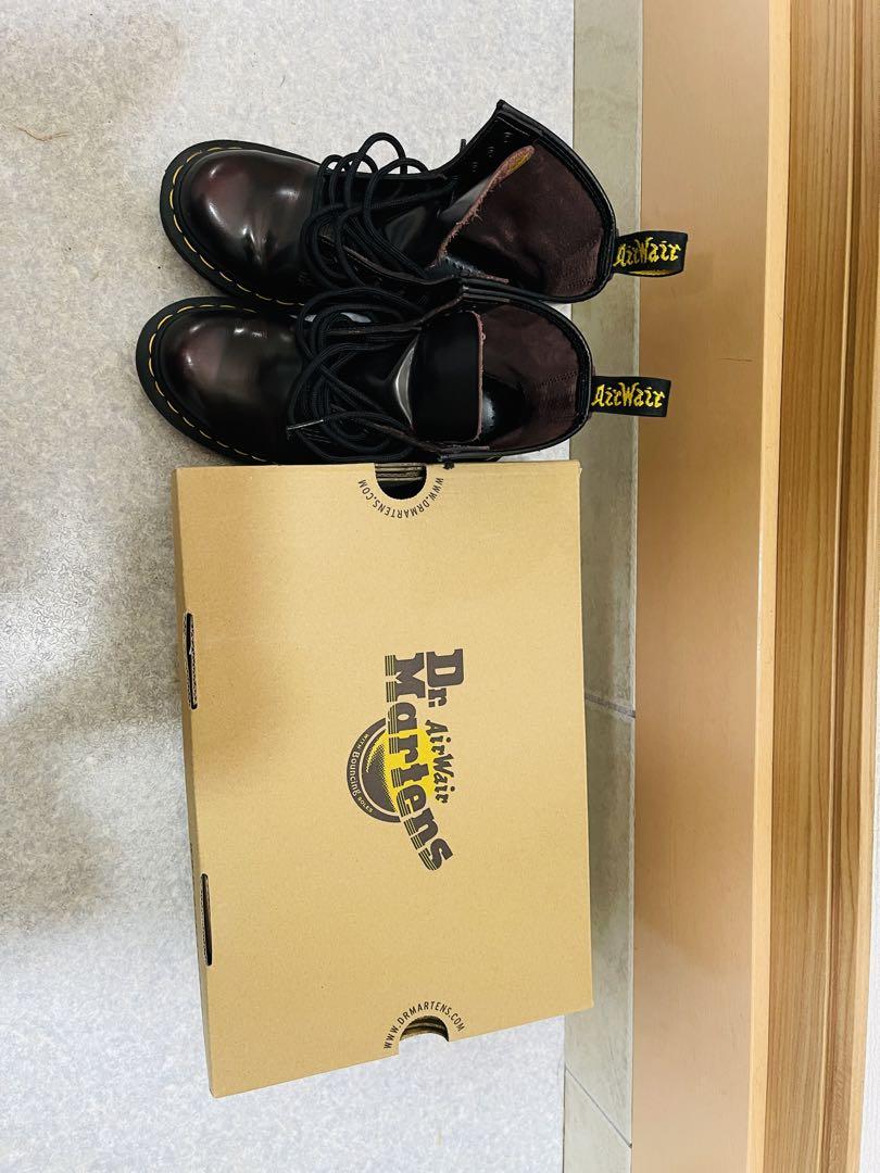 Dr. MARTEN cherry red 8ホールブーツ