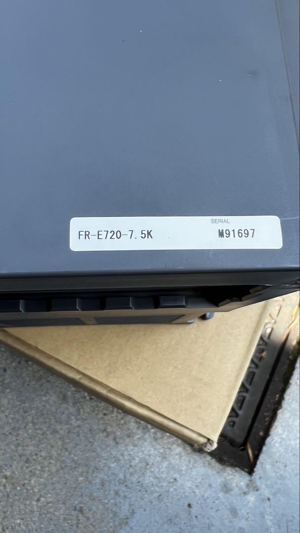 Mitsubishi E700 FR-E720-7.5K インバータ