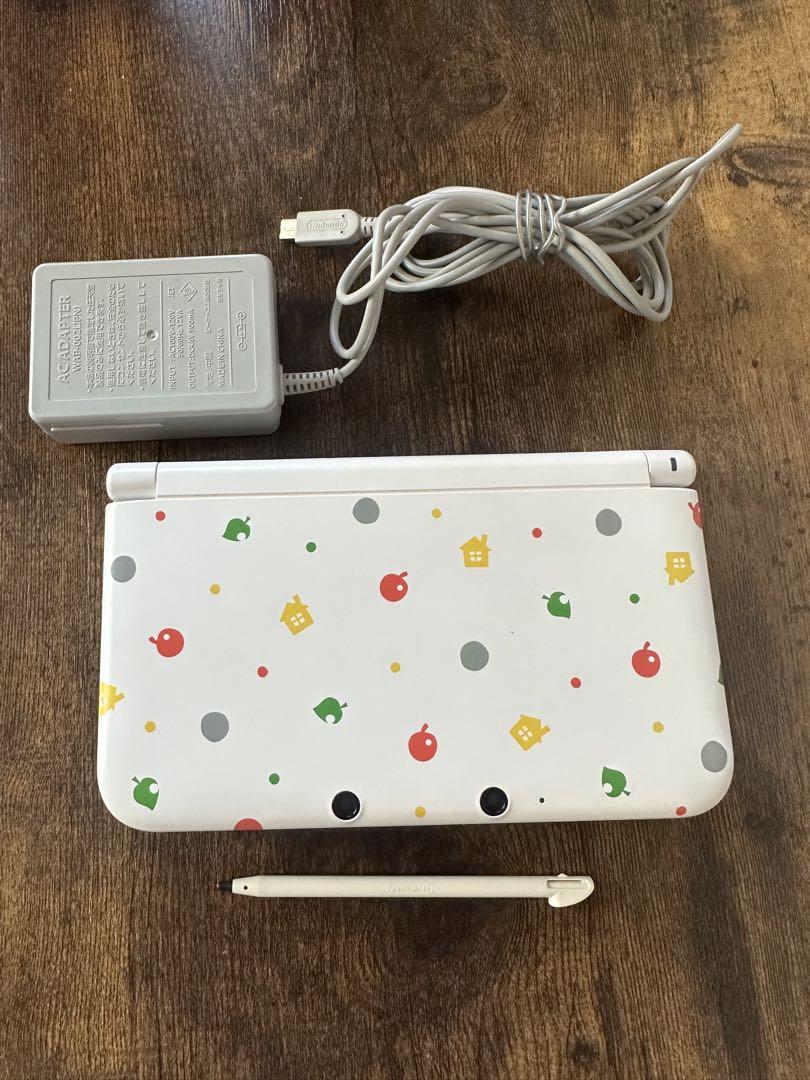 3DSLL 本体 充電器 とびだせどうぶつの森 ソフト付き
