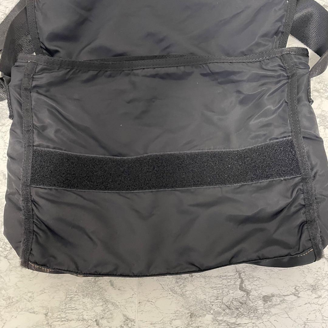 DIESEL ナイロン　メッセンジャーバッグ　ブラック