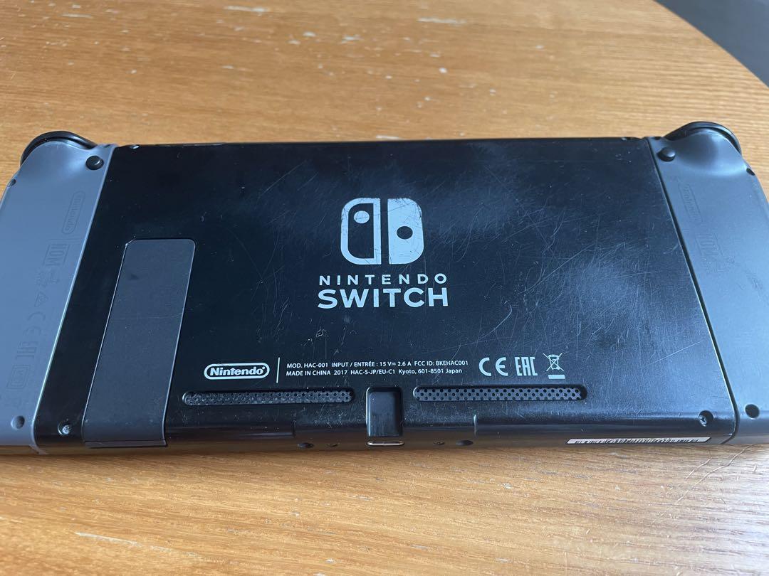 Nintendo switch 本体　付属品全部あり
