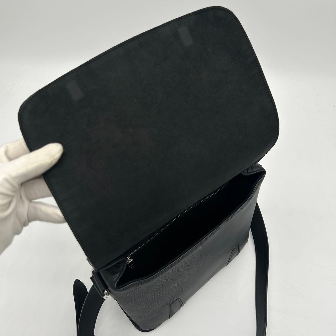 【美品】ルイヴィトン エピ ハリントンPM ショルダーバッグ レザー ノワール