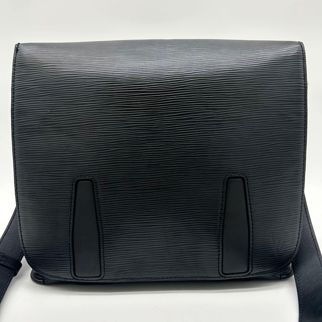 【美品】ルイヴィトン エピ ハリントンPM ショルダーバッグ レザー ノワール