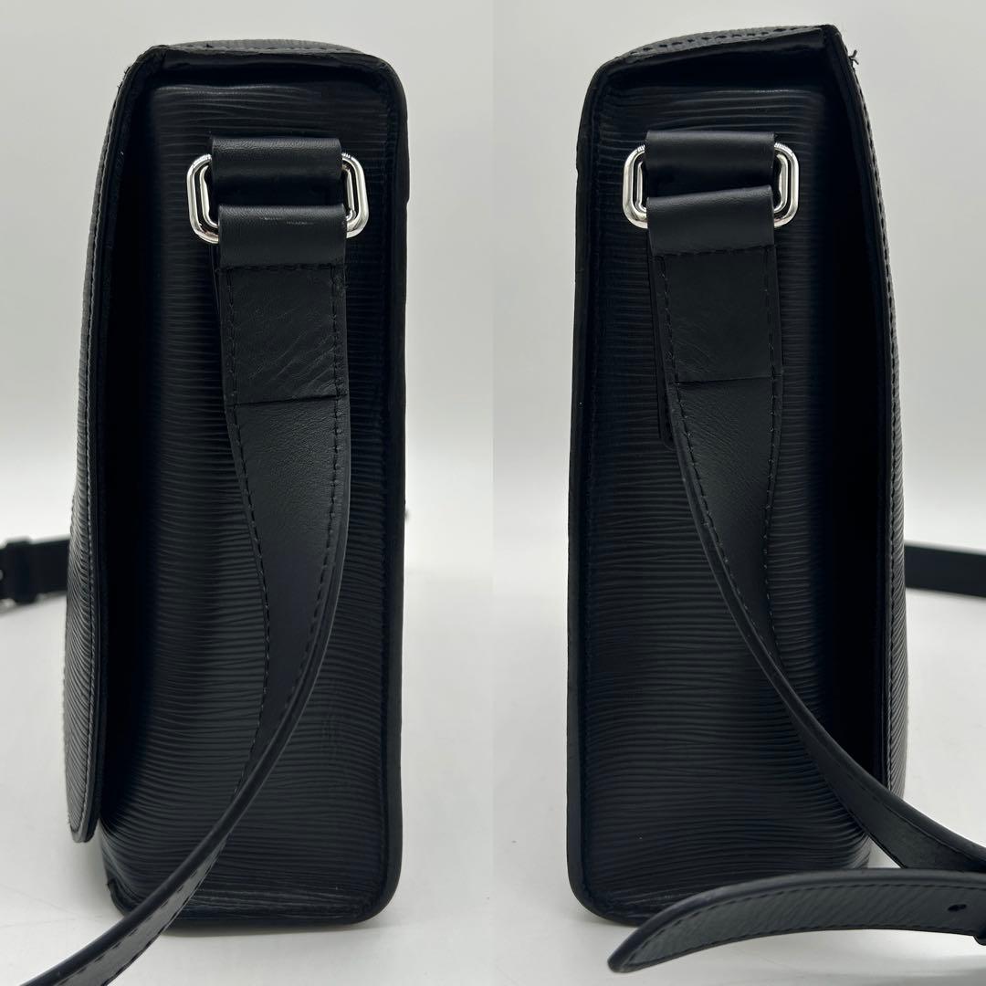 【美品】ルイヴィトン エピ ハリントンPM ショルダーバッグ レザー ノワール