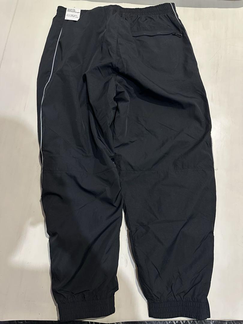 ナイキ ソロ スウッシュ　ウーブン　トラックパンツ　ブラック　XL ナイキ ソロ スウッシュ ウーブン トラックパンツ ブラック XL