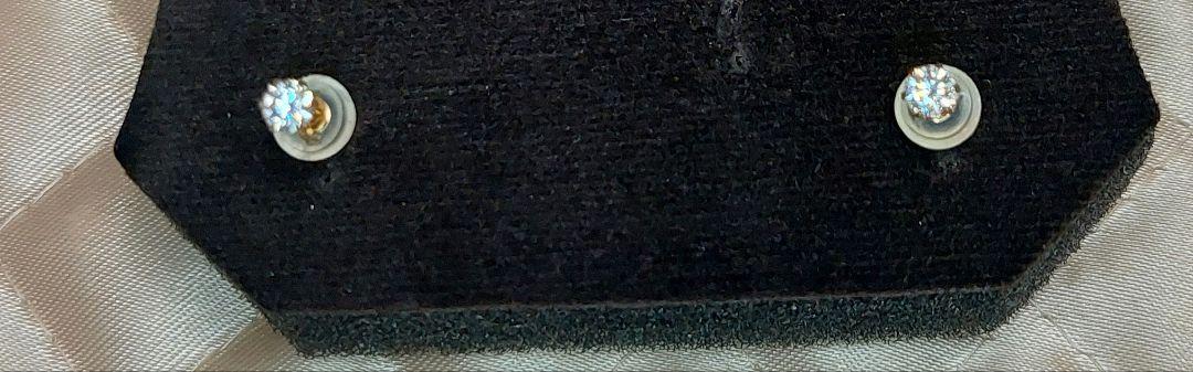 k18　天然ダイヤモンドピアス 0.10×2