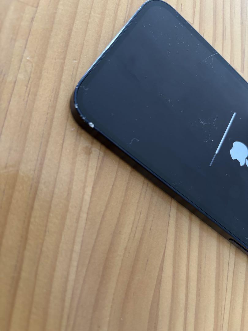 iPhone 本体 バッテリー81%