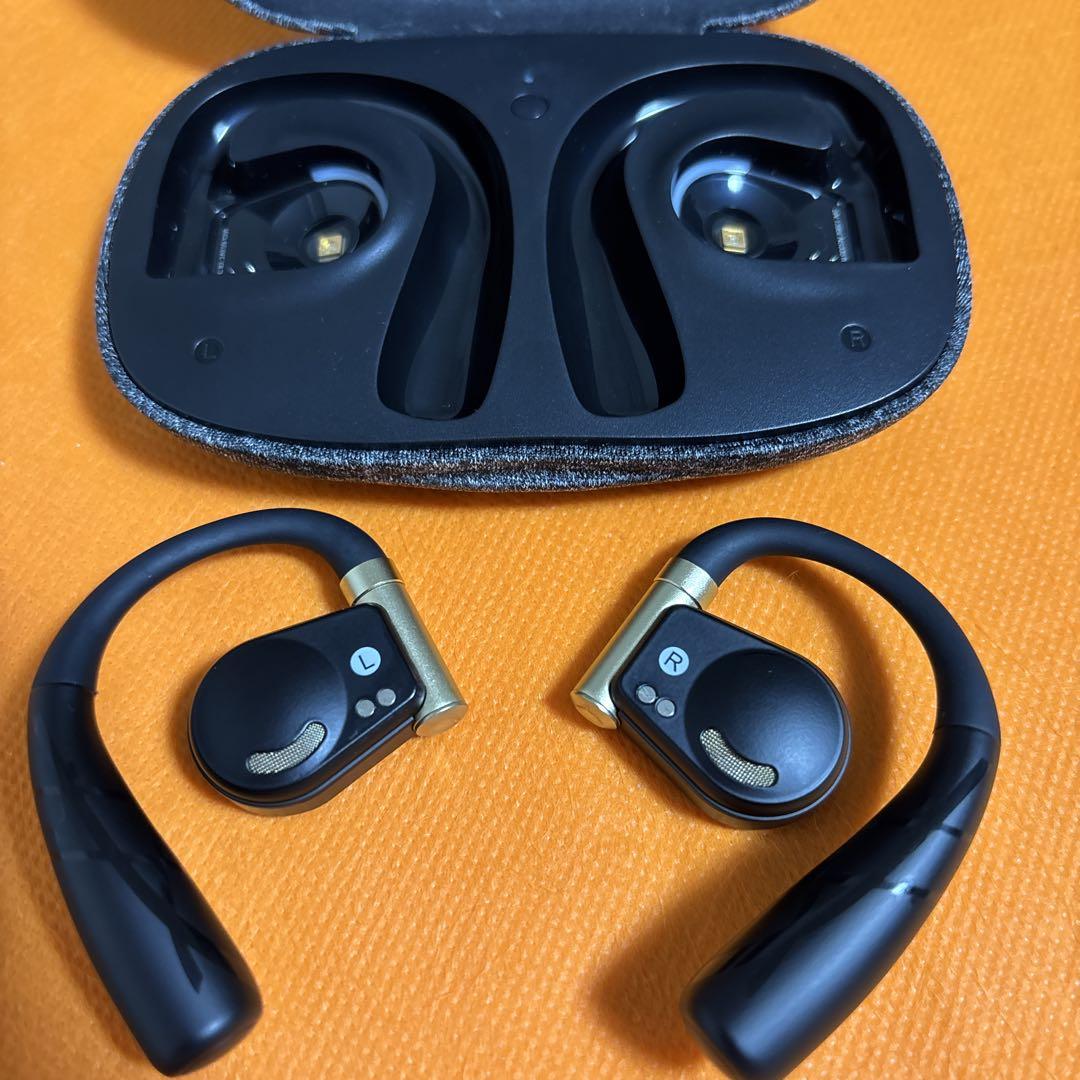 美品　ARC II ワイヤレスイヤホン グレー