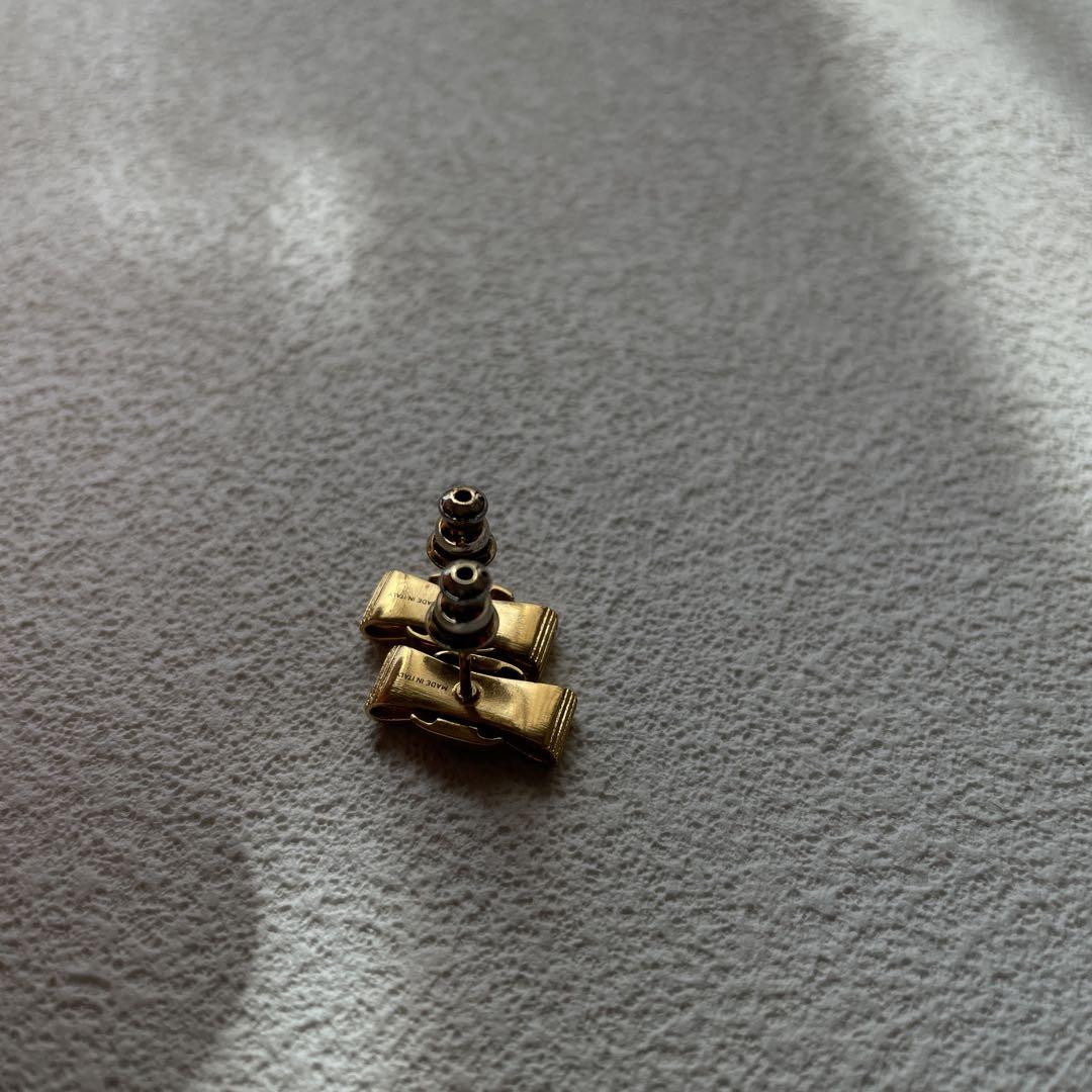 フェラガモピアス