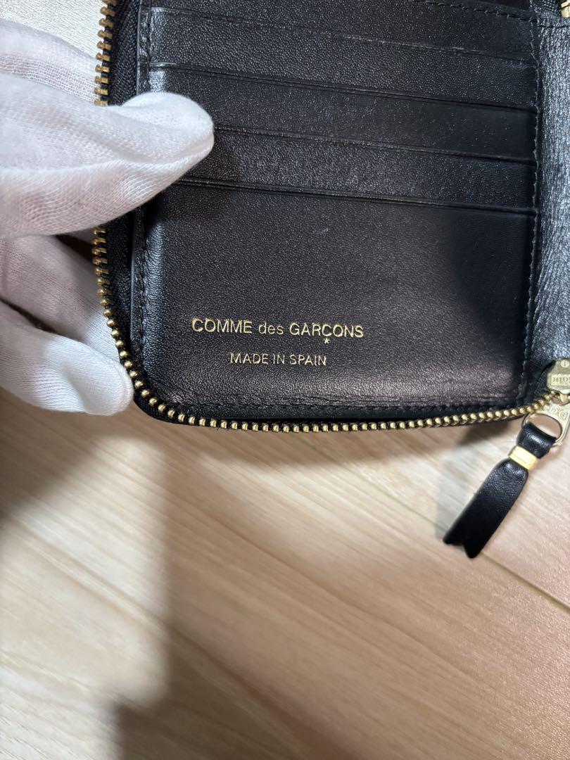 COMME des GARÇONS 二つ折り財布 ブラック ラウンドジップ