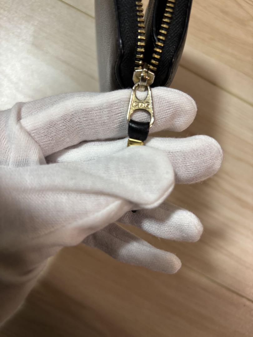 COMME des GARÇONS 二つ折り財布 ブラック ラウンドジップ