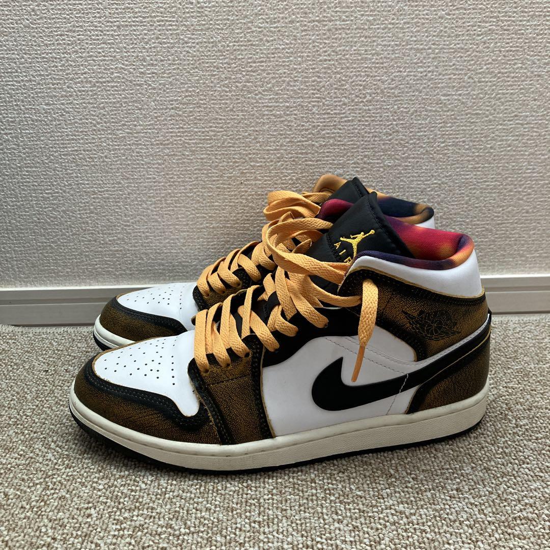 シューズ(男性用) Nike Air Jordan 1 Mid \"Wear Away\" Buy Air Jordan 1 Mid SE 'Wear-Away' - DV9565 006 | GOAT
