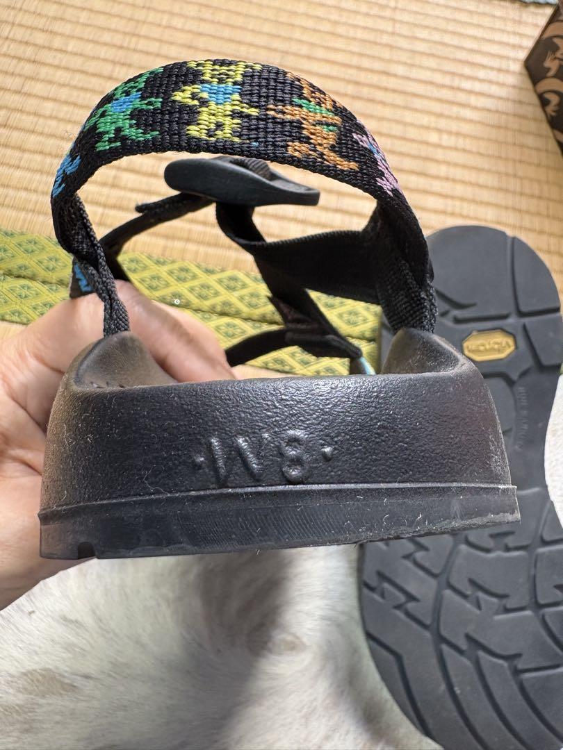 フェスに最適！ CHACOの定番サンダルが伝説のロックバンドと異色