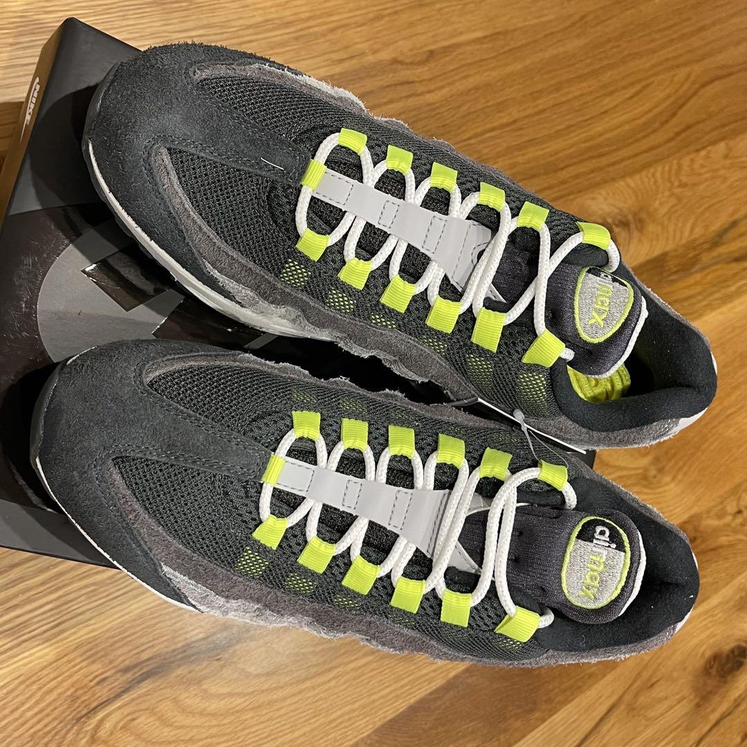 MOMA × Nike Air Max 95 OG \"Reverse Neon\"