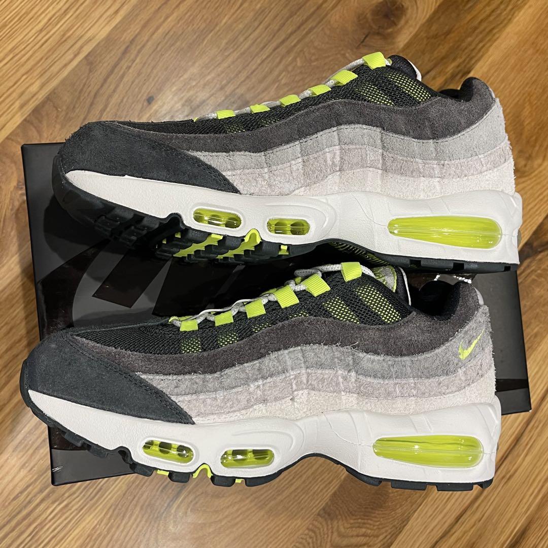 MOMA × Nike Air Max 95 OG \"Reverse Neon\"