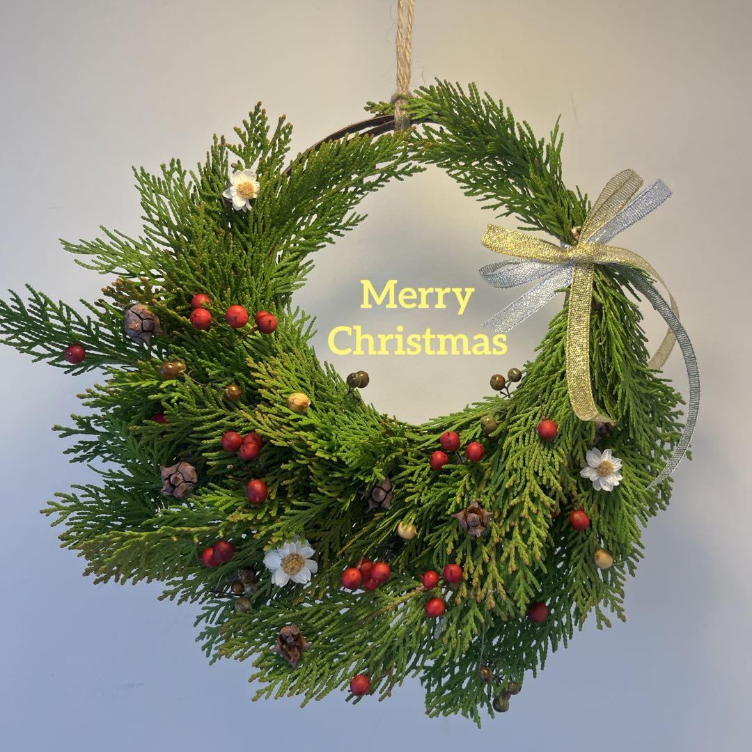 ハーフリースフレッシュクリスマスリース