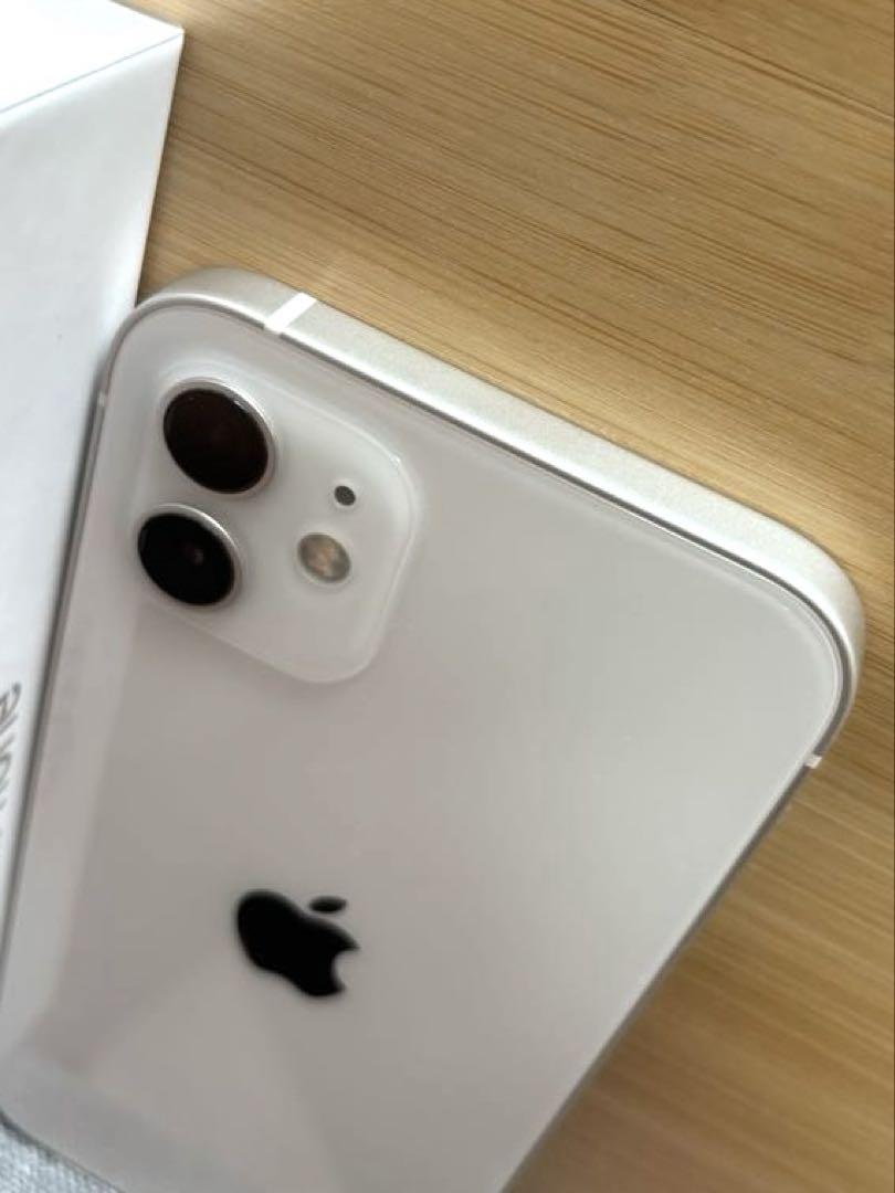 美品　iPhone12 ホワイト 128GB