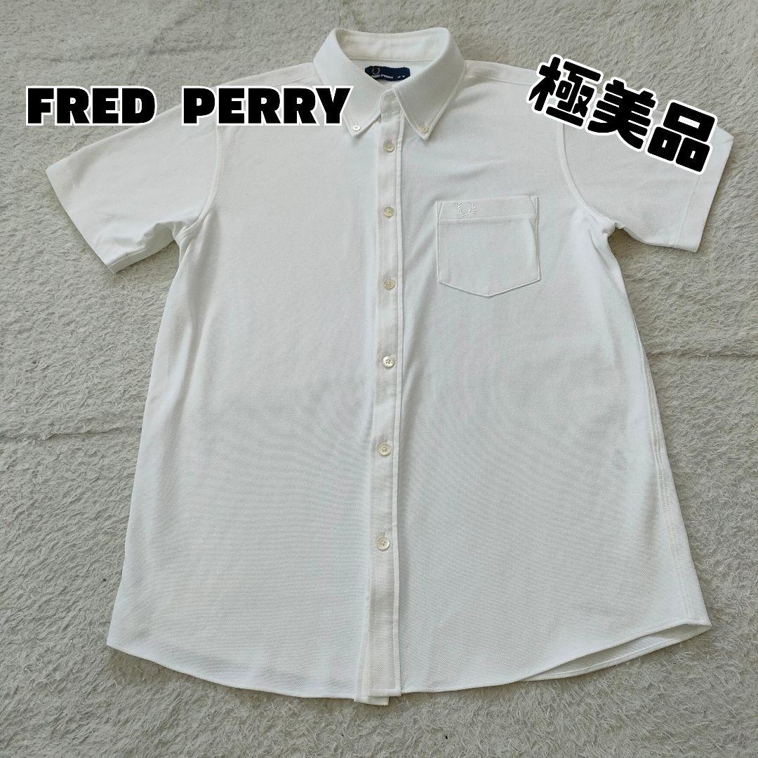 【極美品】FRED PERRY 鹿の子 速乾 抗菌防臭機能ホワイトボタンダウン