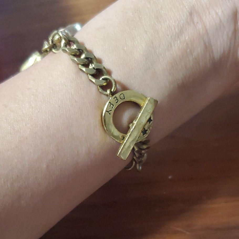 ブレスレット 真鍮 タイのアクセサリーブランドdefy メルカリ