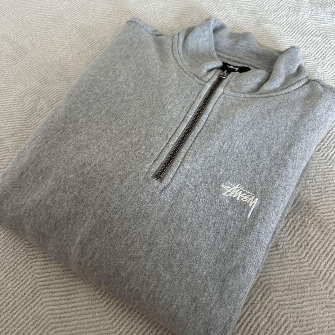 Stussy グレー ハーフジップ トレーナー