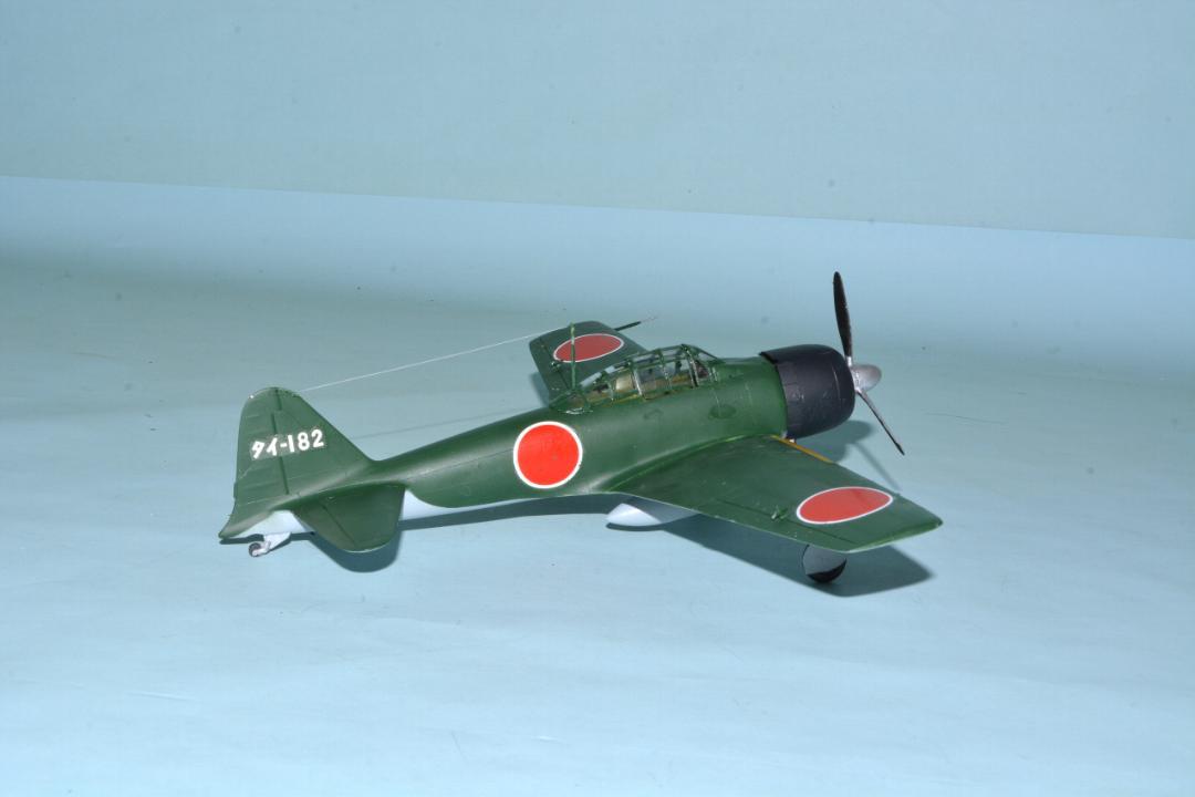 [完成品］1/48　海軍　零式艦上戦闘機32型　台南海軍航空隊所属機