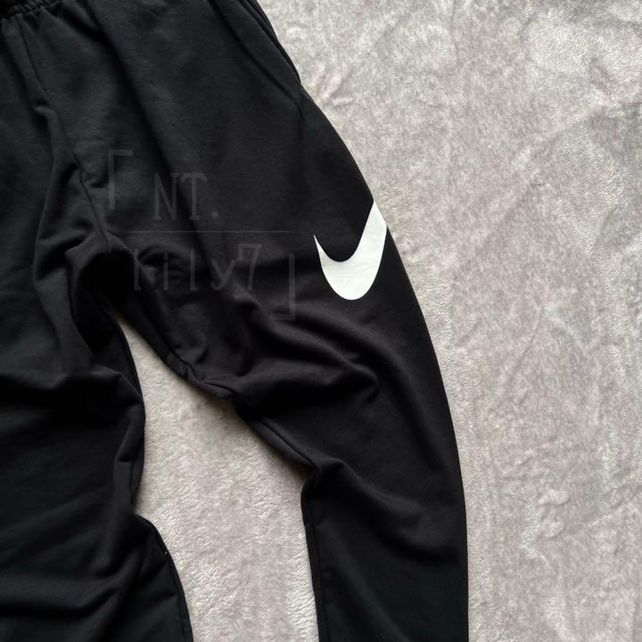 NIKE ロンT スウェット ジョガーパンツ ブラック ホワイト 上下 - メルカリ NIKE ロンT スウェット ジョガーパンツ ブラック ホワイト 上下 - メルカリ