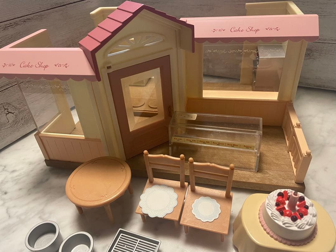 レア‼️希少‼️美品‼️シルバニアファミリー 森のおしゃれなケーキ屋さん レア‼️希少‼️美品‼️シルバニアファミリー 森のおしゃれなケーキ屋さん
